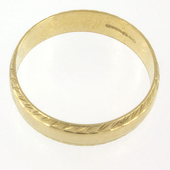 18ct gold Wedding Ring size N½